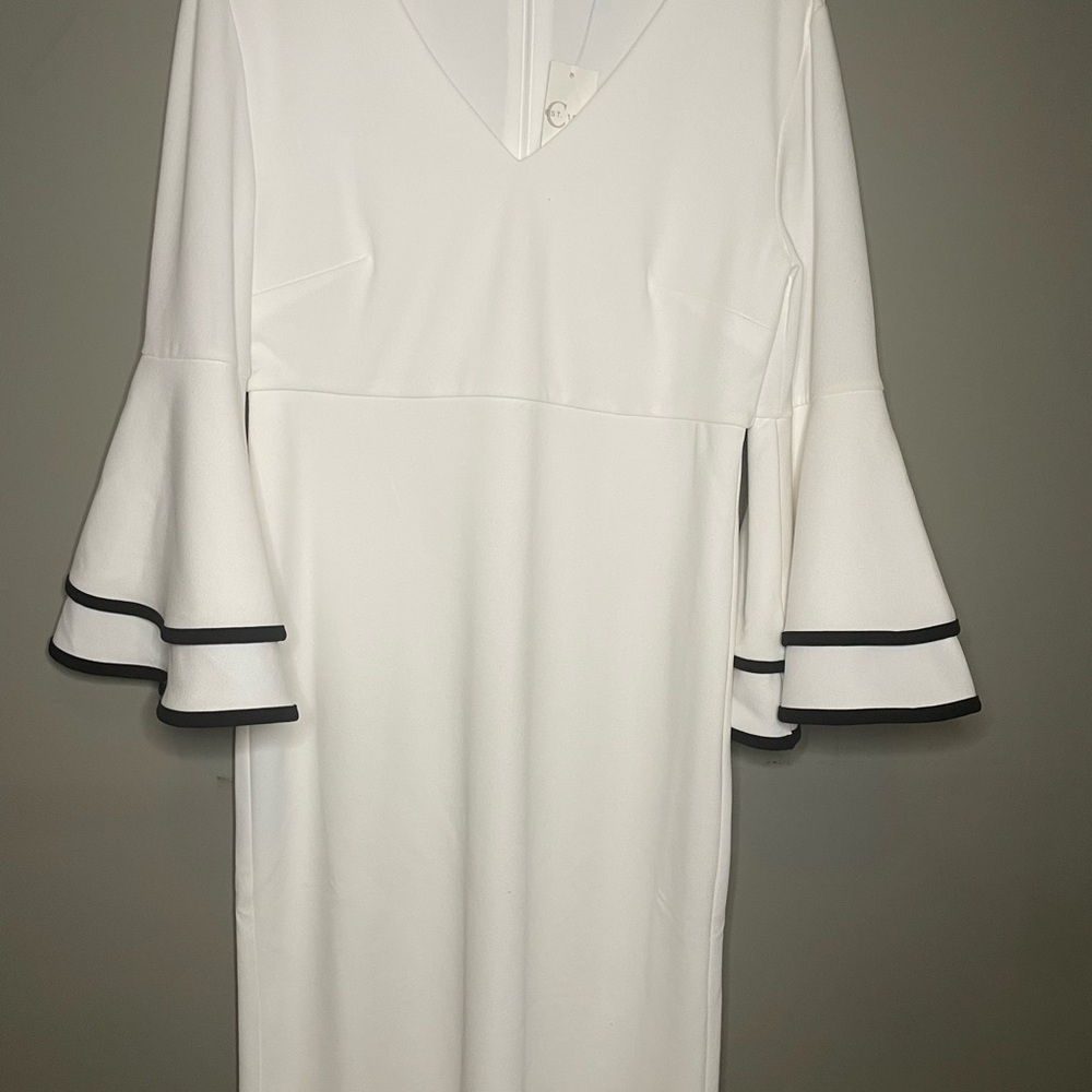 Chic White Long Sleeve Dress with Flare Cuffs